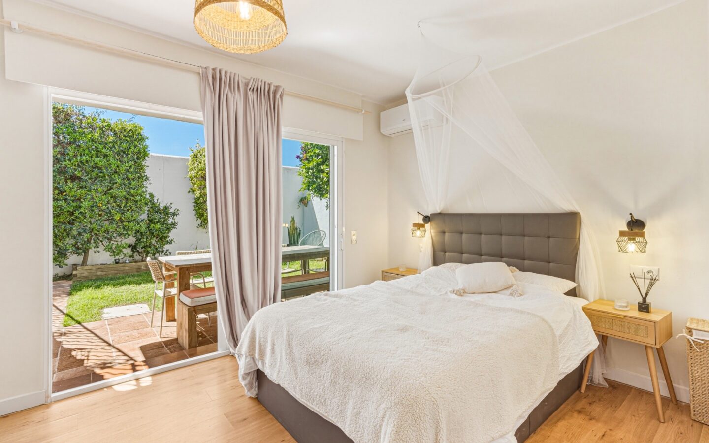 Beautiful, South East Facing, Three Bedroom Townhouse In Cabopino.touristic License !