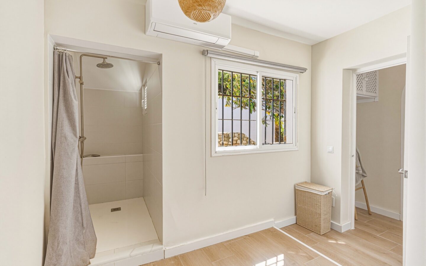 Beautiful, South East Facing, Three Bedroom Townhouse In Cabopino.touristic License !