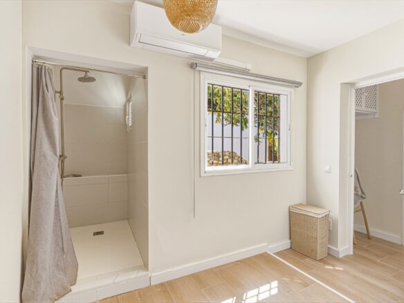 Beautiful, South East Facing, Three Bedroom Townhouse In Cabopino.touristic License !