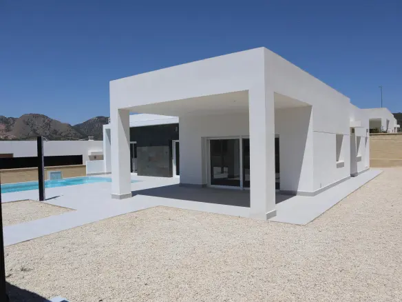 3-bedroom Villa In Aspe Pedanias, Spain (154 M²)
