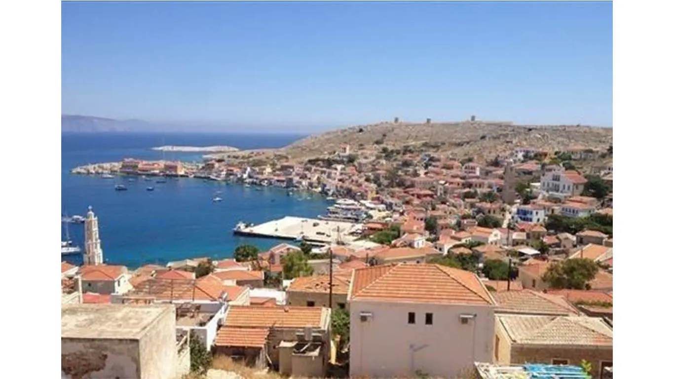 Land Of 1812 M² In The Dodecanese