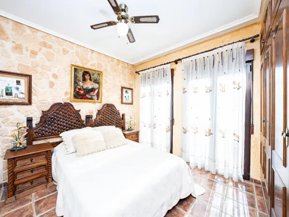 7-bedroom House In Daya Nueva, Spain (293 M²)
