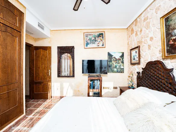 7-bedroom House In Daya Nueva, Spain (293 M²)