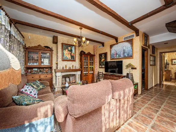 7-bedroom House In Daya Nueva, Spain (293 M²)