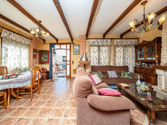 7-bedroom House In Daya Nueva, Spain (293 M²)