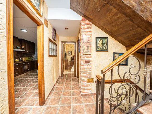 7-bedroom House In Daya Nueva, Spain (293 M²)