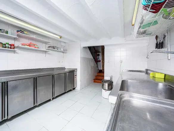 2-bedroom Commercial Unit In Villajoyosa, Spain (75 M²)