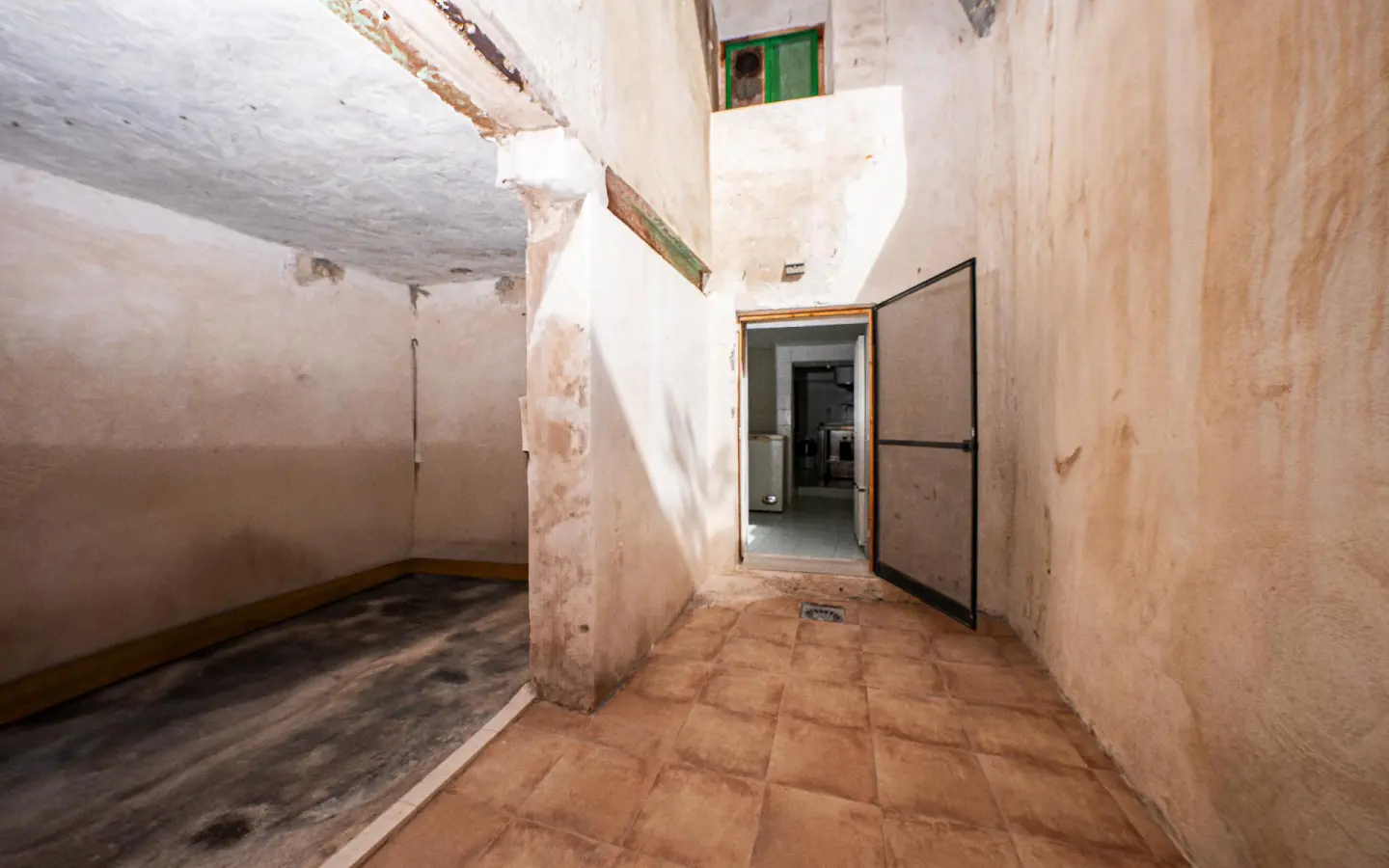 2-bedroom Commercial Unit In Villajoyosa, Spain (75 M²)