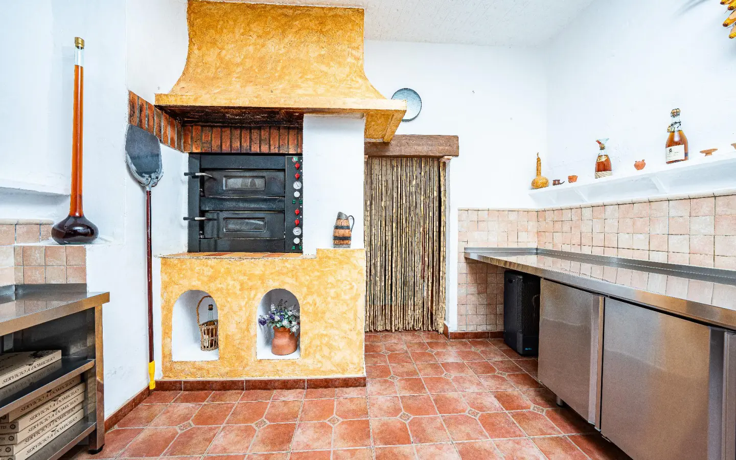2-bedroom Commercial Unit In Villajoyosa, Spain (75 M²)