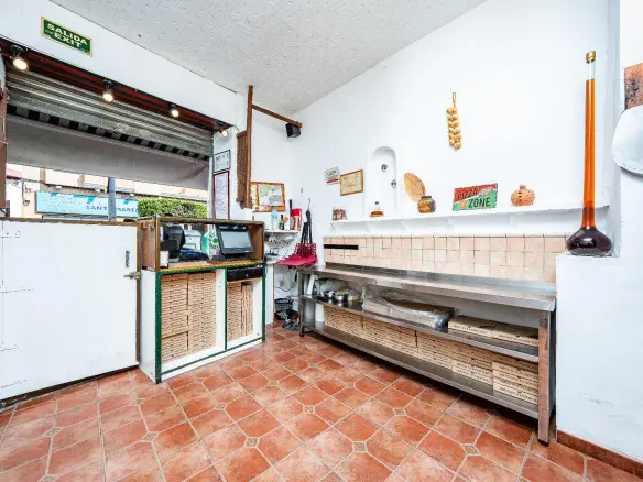 2-bedroom Commercial Unit In Villajoyosa, Spain (75 M²)