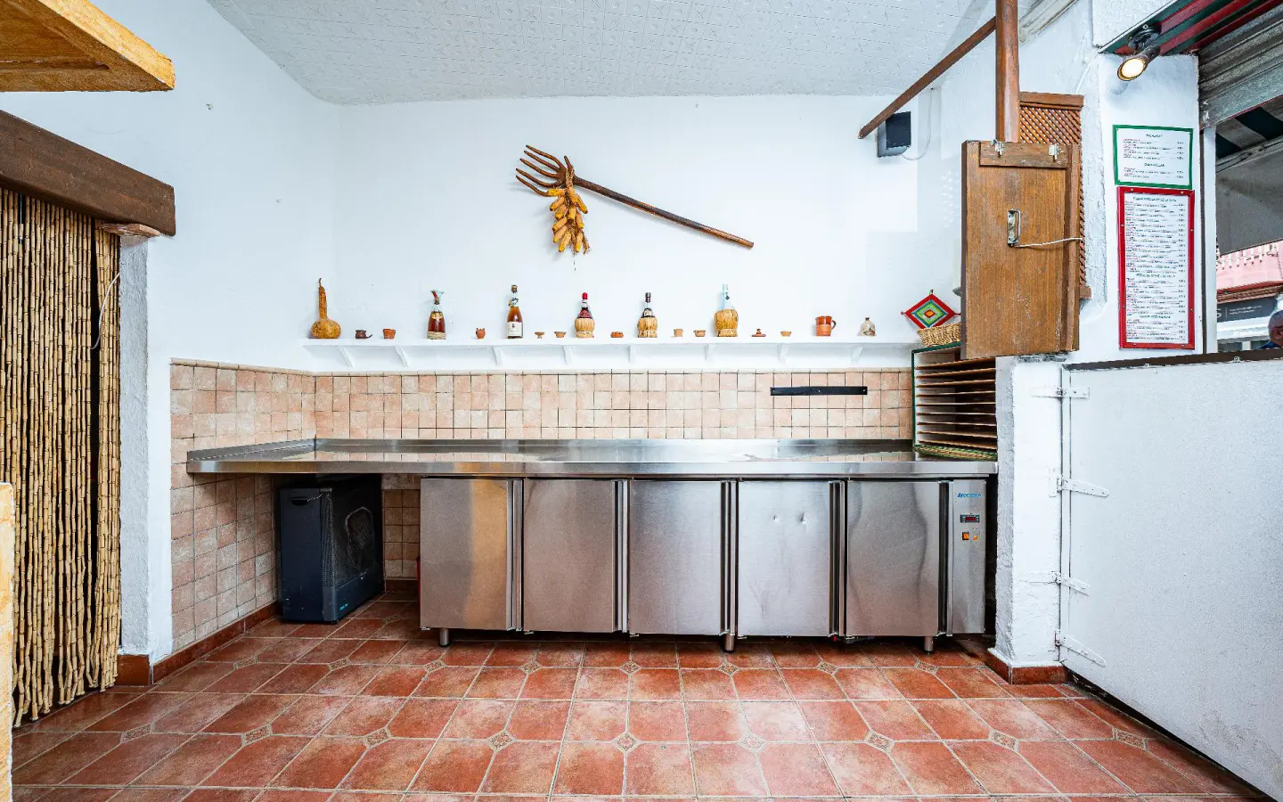 2-bedroom Commercial Unit In Villajoyosa, Spain (75 M²)