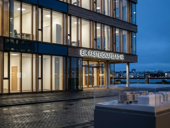 Discover why EIK Fasteignafelag hf