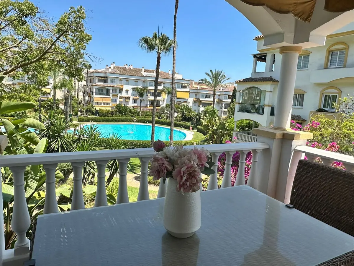 Apartment Of 132 M² With Middle Floor In The Golden Mile, Spain