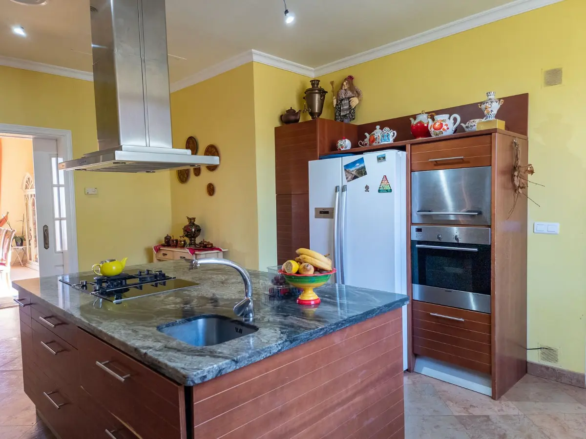 Detached Villa Of 800 M² In Estepona, Spain