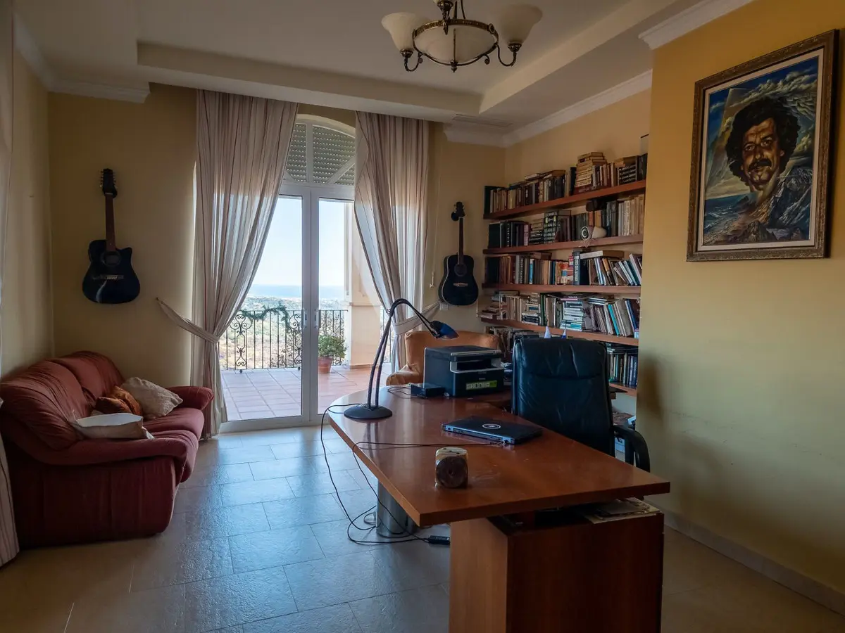 Detached Villa Of 800 M² In Estepona, Spain