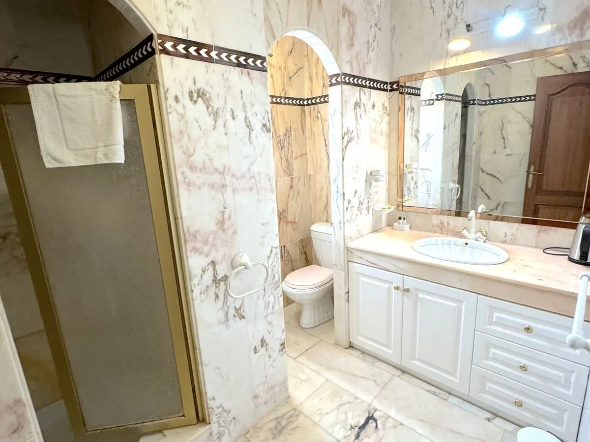 House – Detached Villa 450 M² In Estepona, Spain