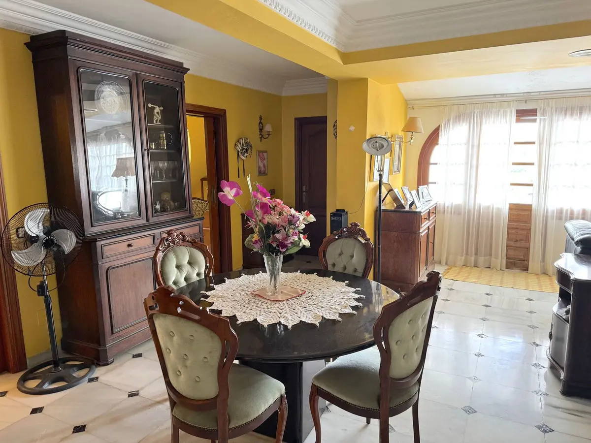 House – Detached Villa 450 M² In Estepona, Spain