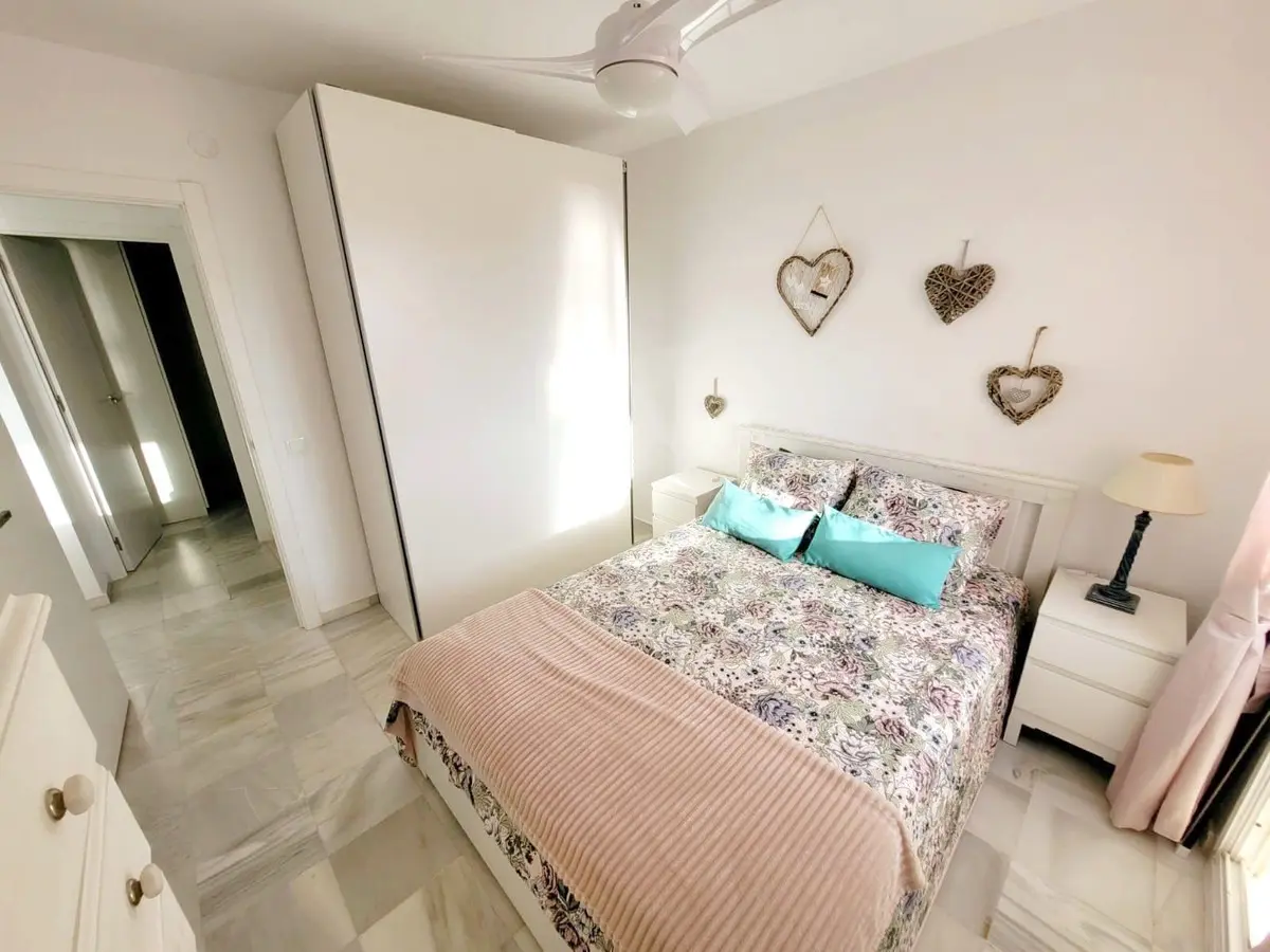 Middle Floor Apartment With 2 Bedrooms In San Luis De Sabinillas