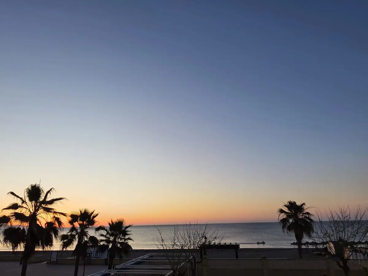 Middle Floor Apartment With 2 Bedrooms In San Luis De Sabinillas