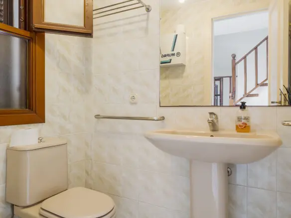 Townhouse With 3 Bedrooms In Estepona, Spain