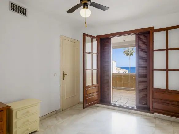 Townhouse With 3 Bedrooms In Estepona, Spain
