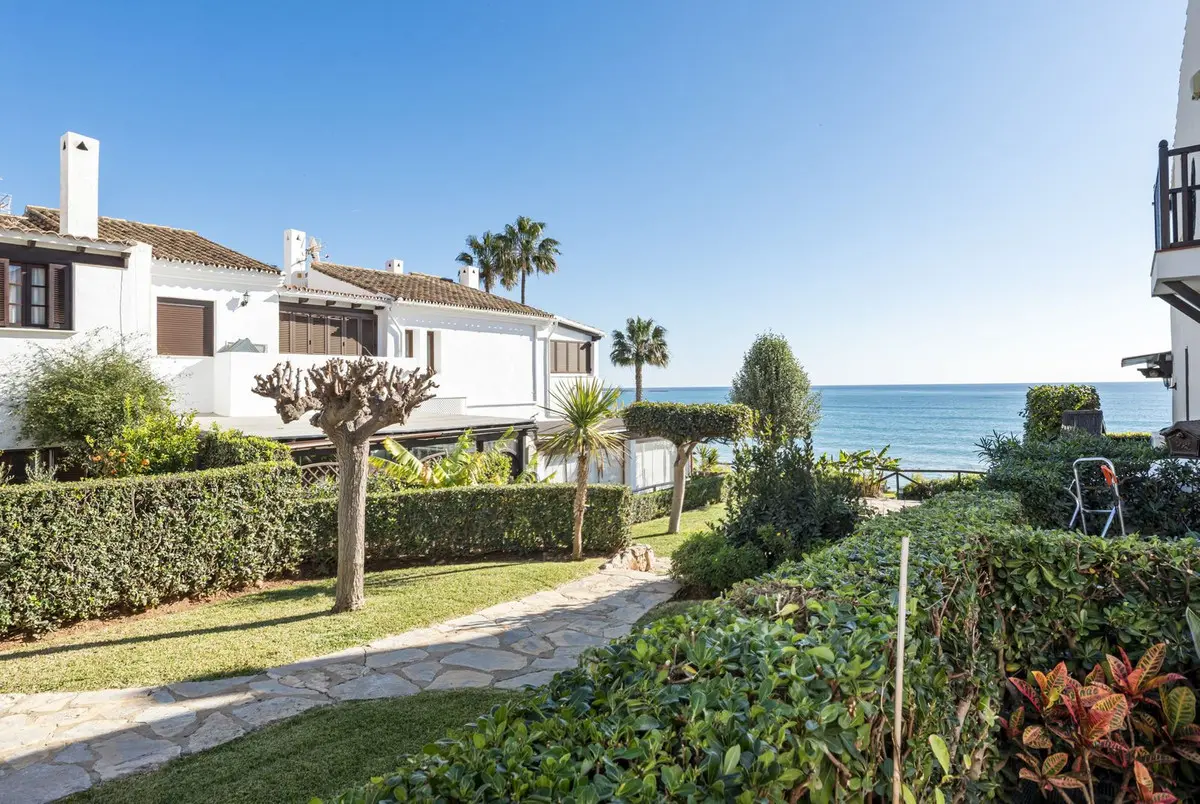 Townhouse With 3 Bedrooms In Estepona, Spain