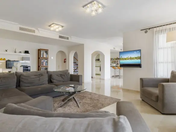 Townhouse With 3 Bedrooms In La Heredia, Spain