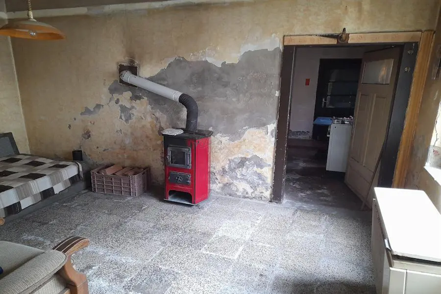 House Of 0 M² With Garden In Csokonyavisonta