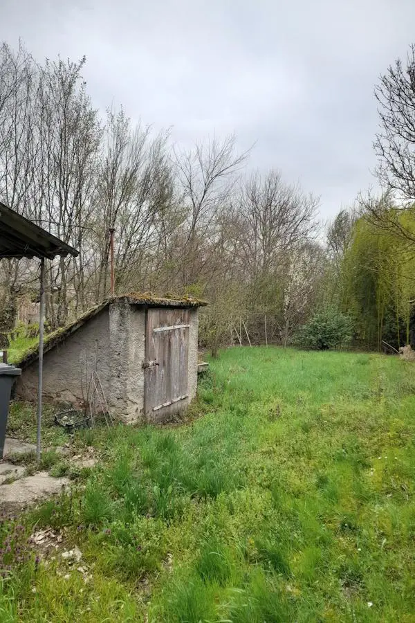 House Of 0 M² With Garden In Csokonyavisonta