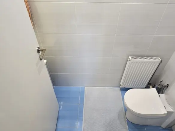 2-bedroom Flat In Gazi, Greece (85 M²)