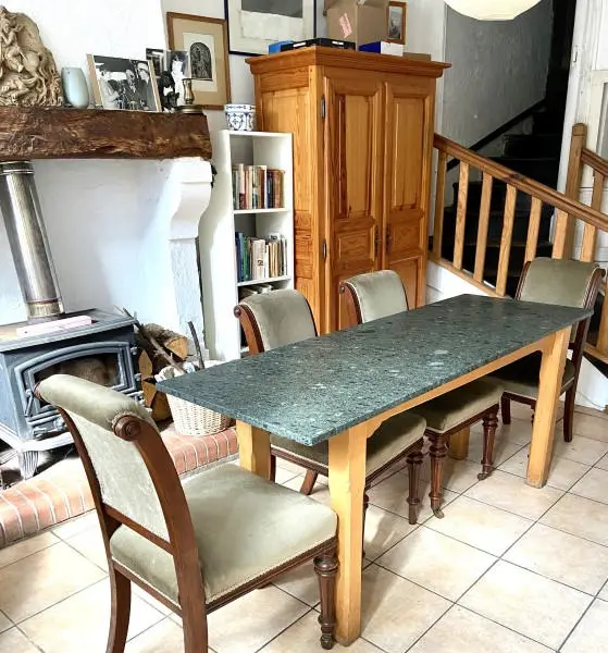 4-bedroom Property Of 200 M² With Garden And Folly In Confolens