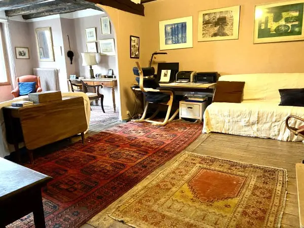 4-bedroom Property Of 200 M² With Garden And Folly In Confolens
