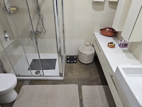 2-bedroom Flat In Gazi, Greece (85 M²)