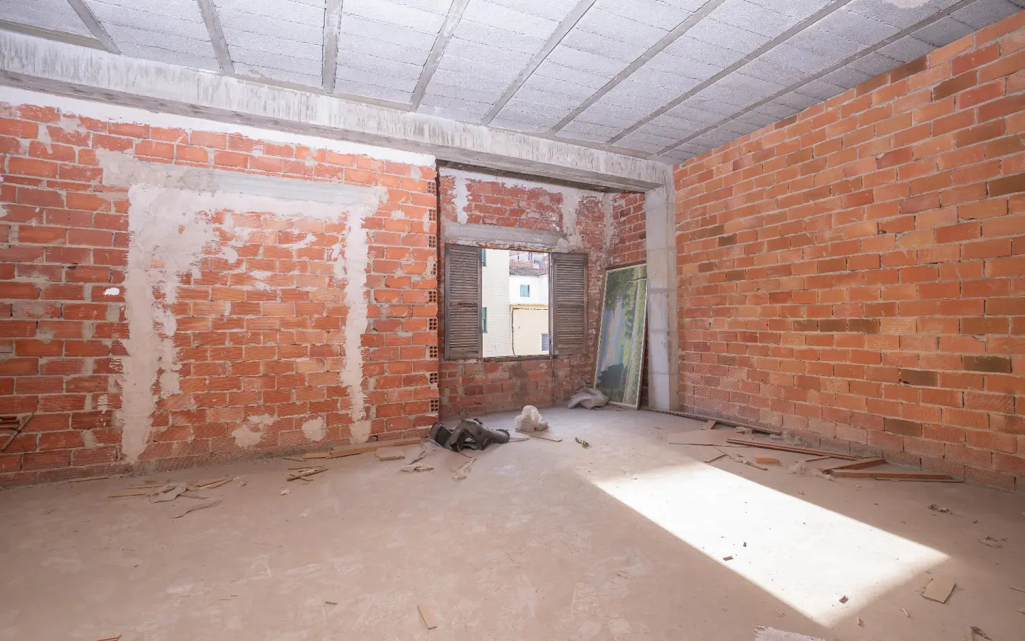Building In Pego, Spain (793 M²)