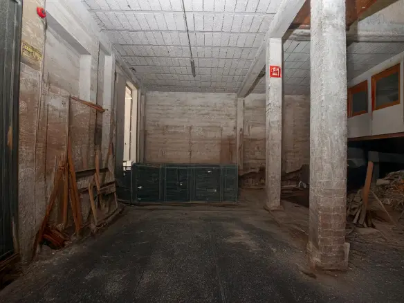 Building In Pego, Spain (793 M²)