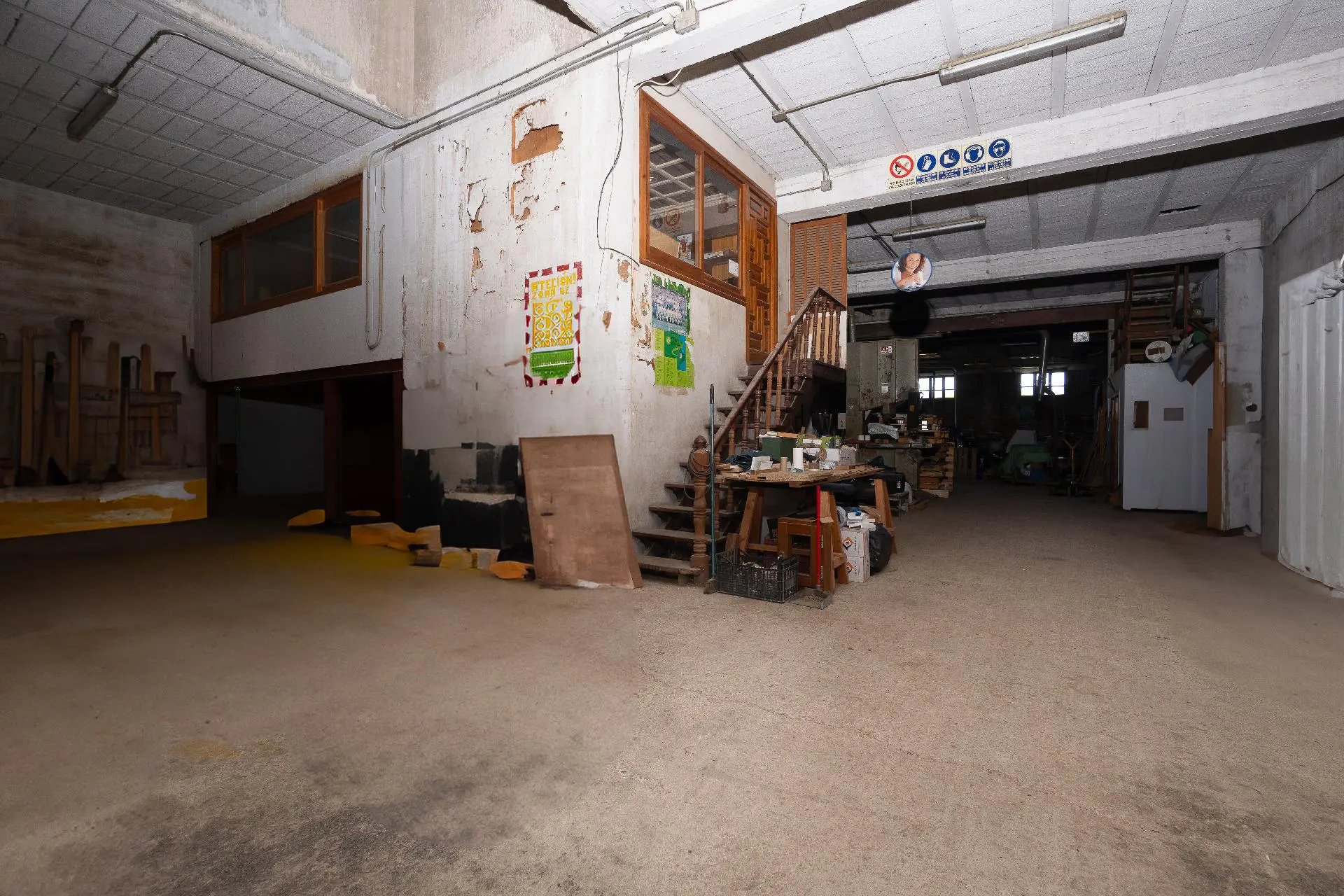 Building 793 M² In Pego, Spain