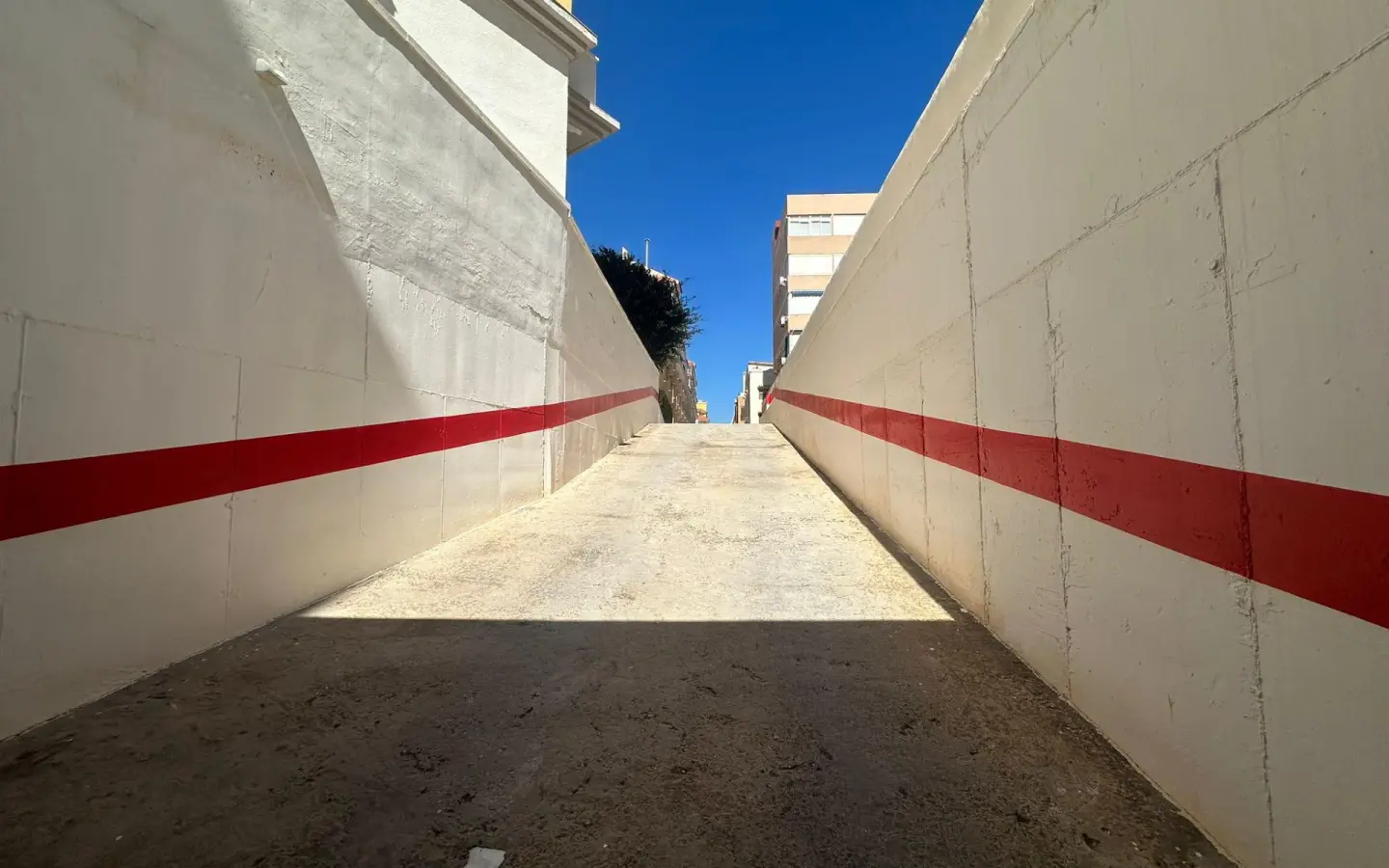 Garage Of 37 M² In Torrevieja, Spain