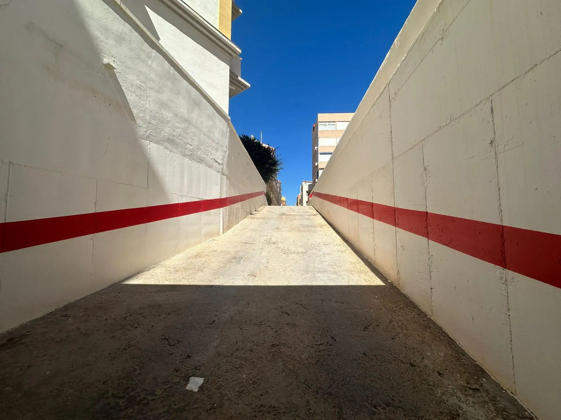 Garage Of 37 M² In Torrevieja, Spain