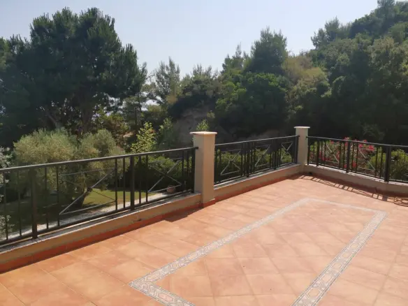 6-bedroom Villa In Kassandra, Greece (300 M²)