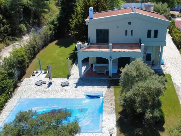 6-bedroom Villa In Kassandra, Greece (300 M²)