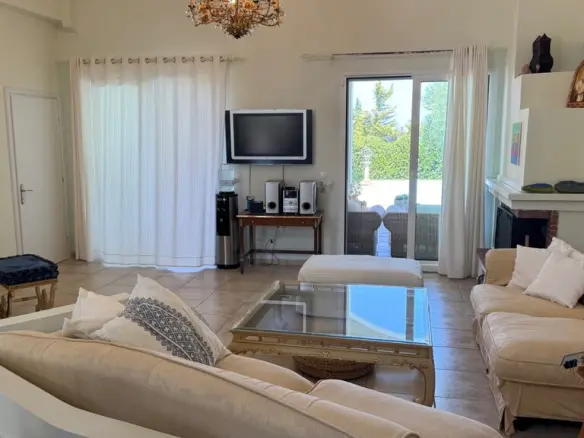6-bedroom Villa In Kassandra, Greece (300 M²)
