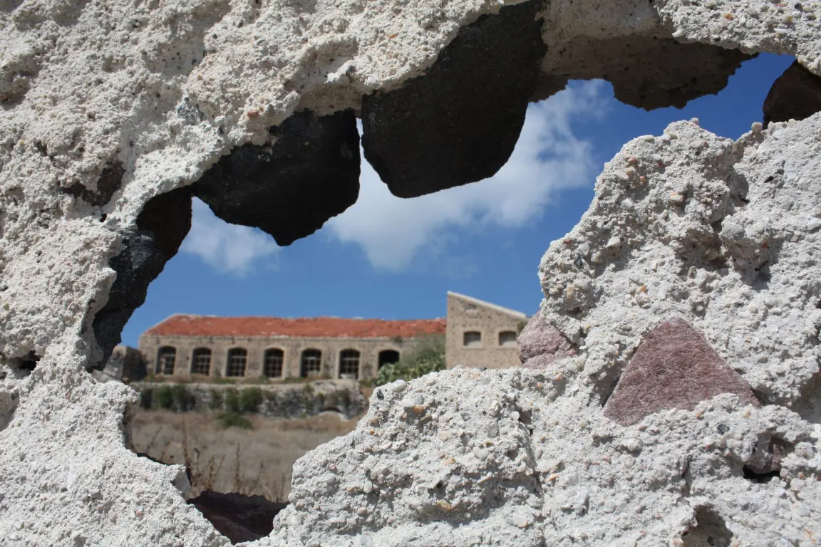 Land Of 29000 M² In Santorini