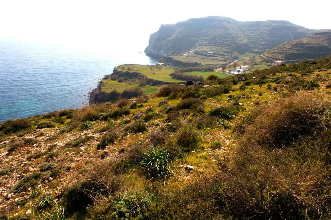 Land Of 63000 M² In Santorini