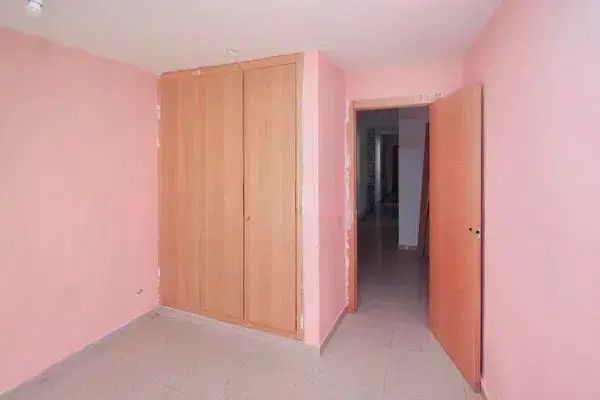 Apartment Of 137 M² In Liria, Spain