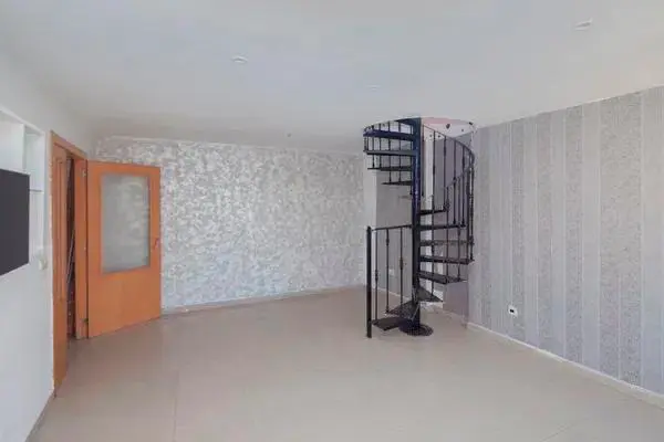 Apartment Of 137 M² In Liria, Spain