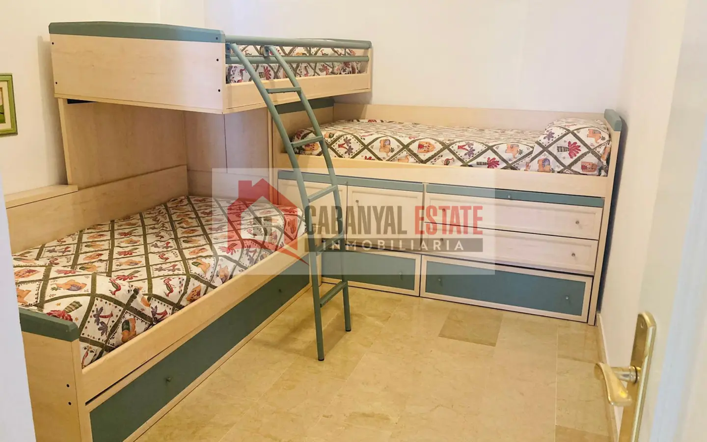 Apartment Of 72 M² In El Puig De Santa Maria, Spain