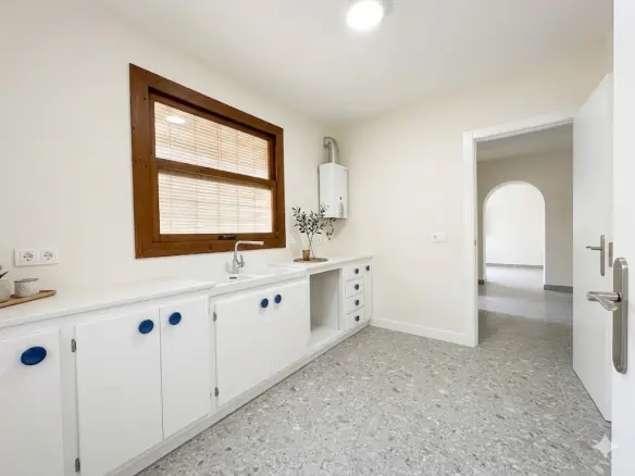 3-bedroom Apartment In Jávea, Spain (90 M²)
