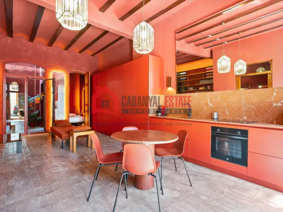 Apartment Of 80 M² In Valencia, Spain
