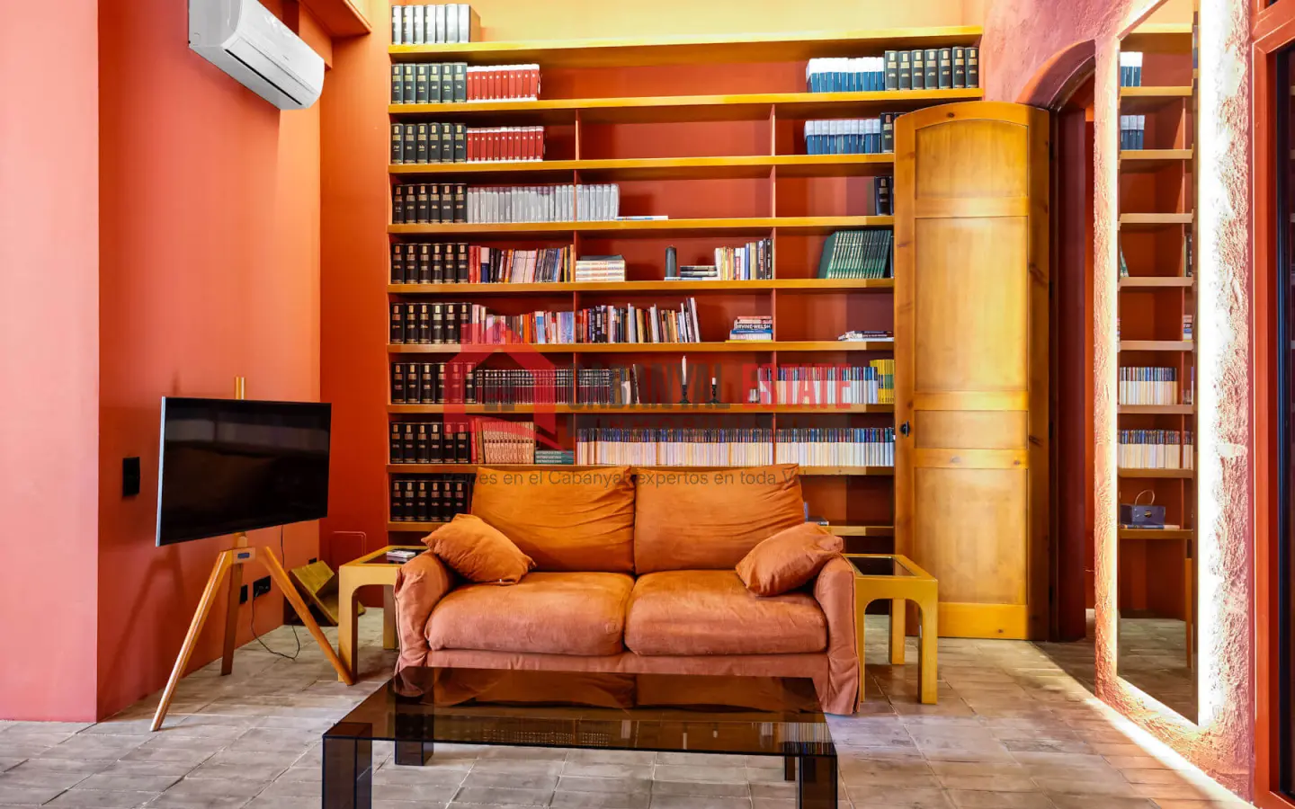 Apartment Of 80 M² In Valencia, Spain