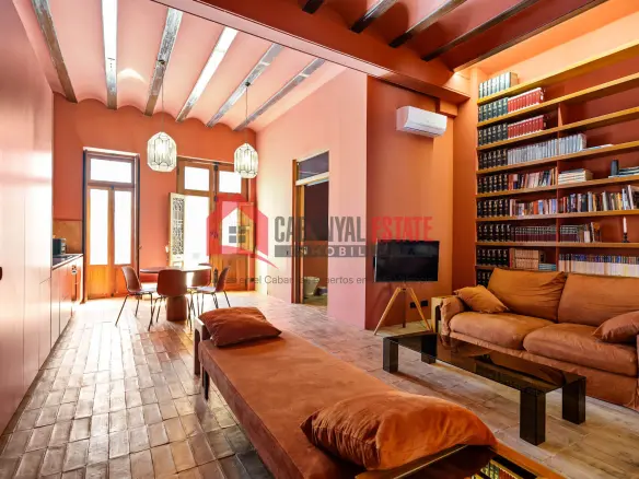 Apartment Of 80 M² In Valencia, Spain